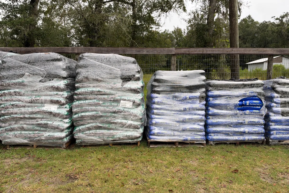 Mulch & Soil